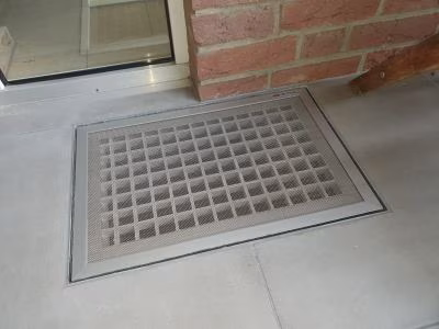 Sehr gute Lichtschachtabdeckungen